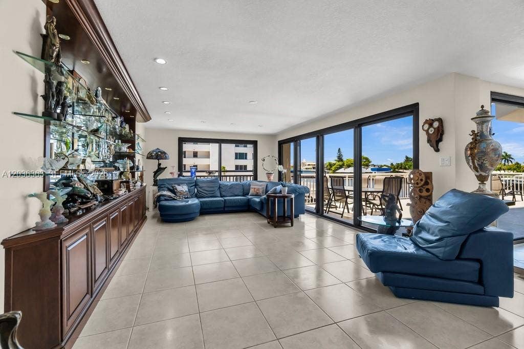 3100 NE 48th Street, #212, Fort Lauderdale, FL 33308 Photo 14
