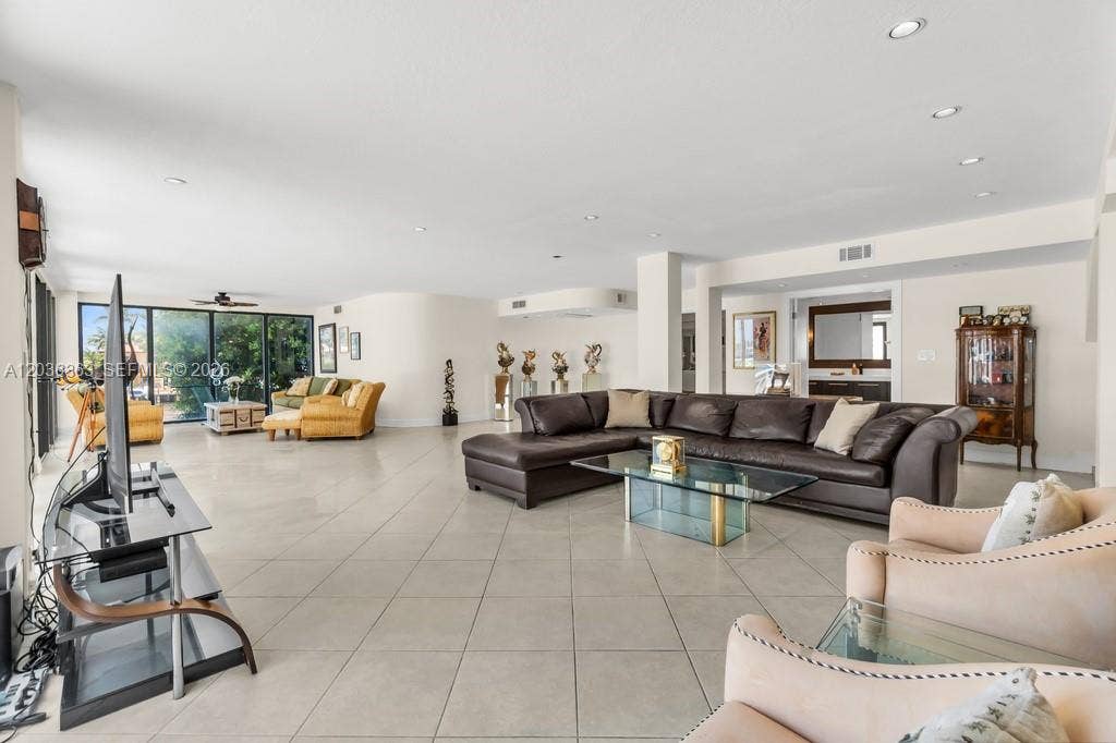 3100 NE 48th Street, #212, Fort Lauderdale, FL 33308 Photo 7