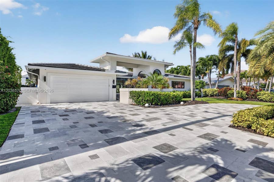 Property photo for 2611 NE 36th Street, Lighthouse Point, FL