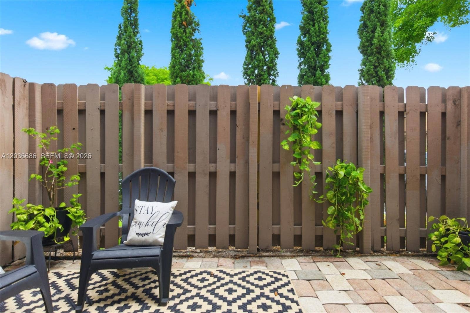 2152 SW 81st Way, Davie, FL 33324 Front patio