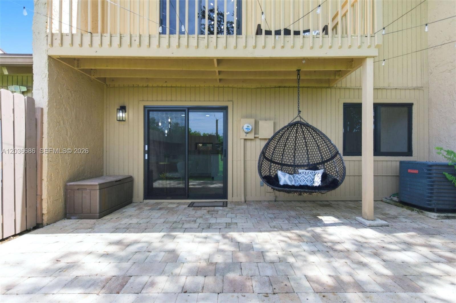 2152 SW 81st Way, Davie, FL 33324 Back patio