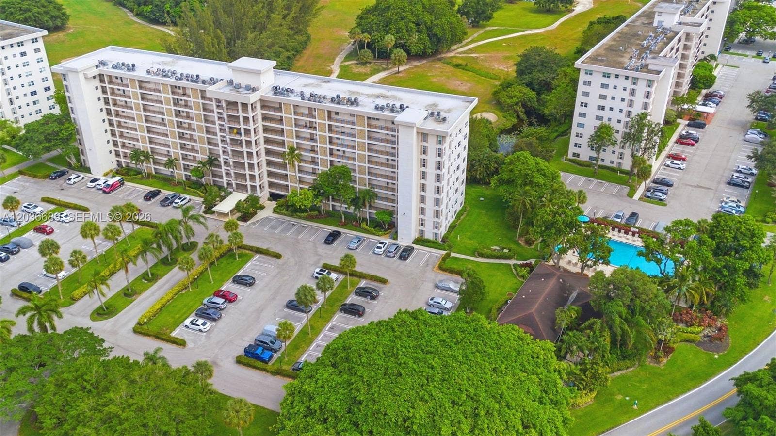 3200 N Palm Aire Drive, #501, Pompano Beach, FL 33069 Photo 3