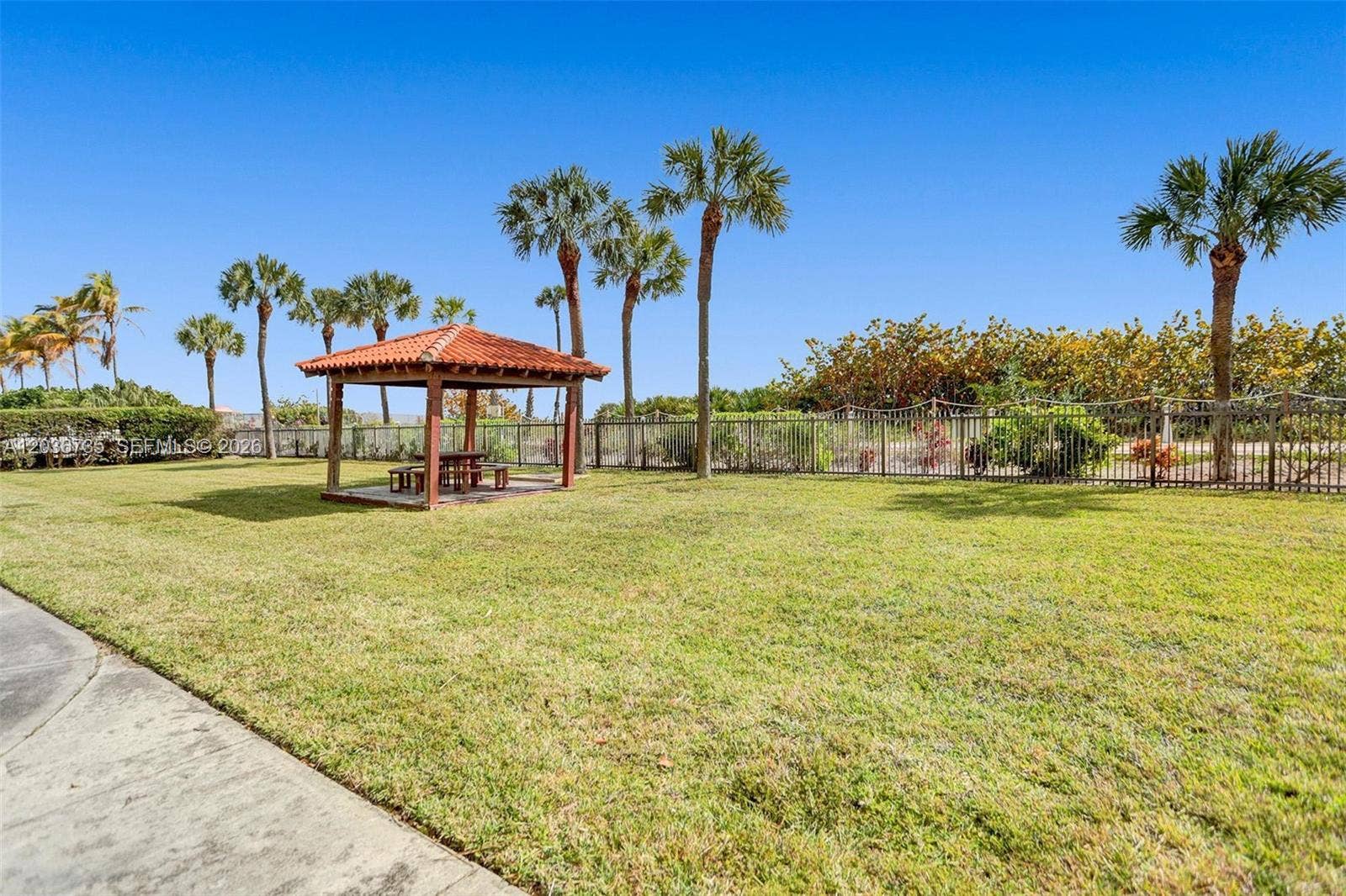 2555 Collins Avenue, #1508, Miami Beach, FL 33140 Photo 49