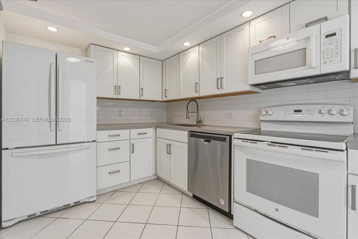 9381 E Bay Harbor Drive, #404S, Bay Harbor Islands, FL 33154 Photo 17
