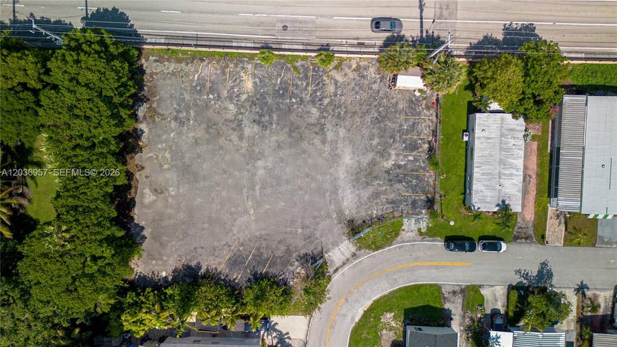 Property photo for 311 NW 135th Way, Plantation, FL