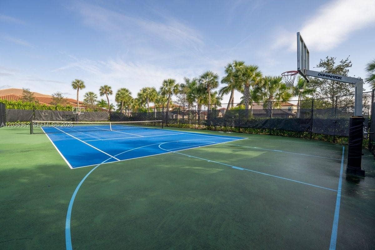 8725 Parkland Bay Drive, Parkland, FL 33076 Tennis Course
