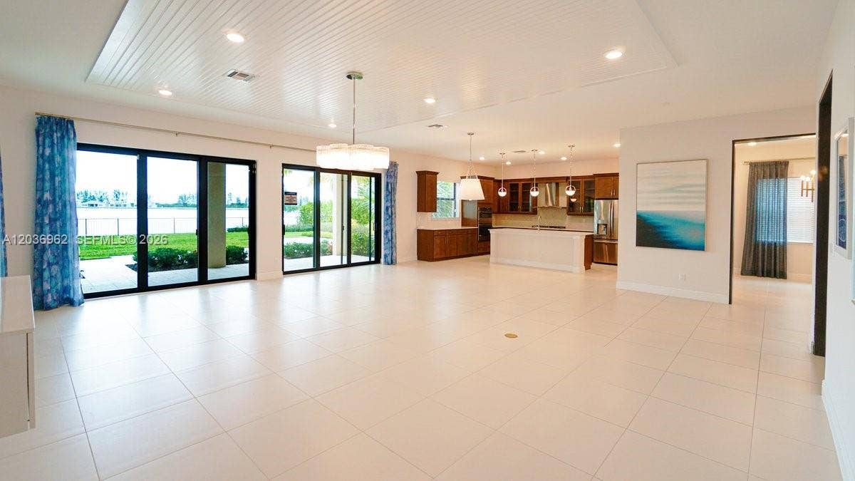 8725 Parkland Bay Drive, Parkland, FL 33076 Photo 27