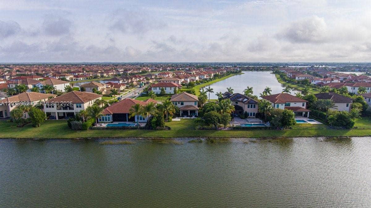 8725 Parkland Bay Drive, Parkland, FL 33076 Photo 5