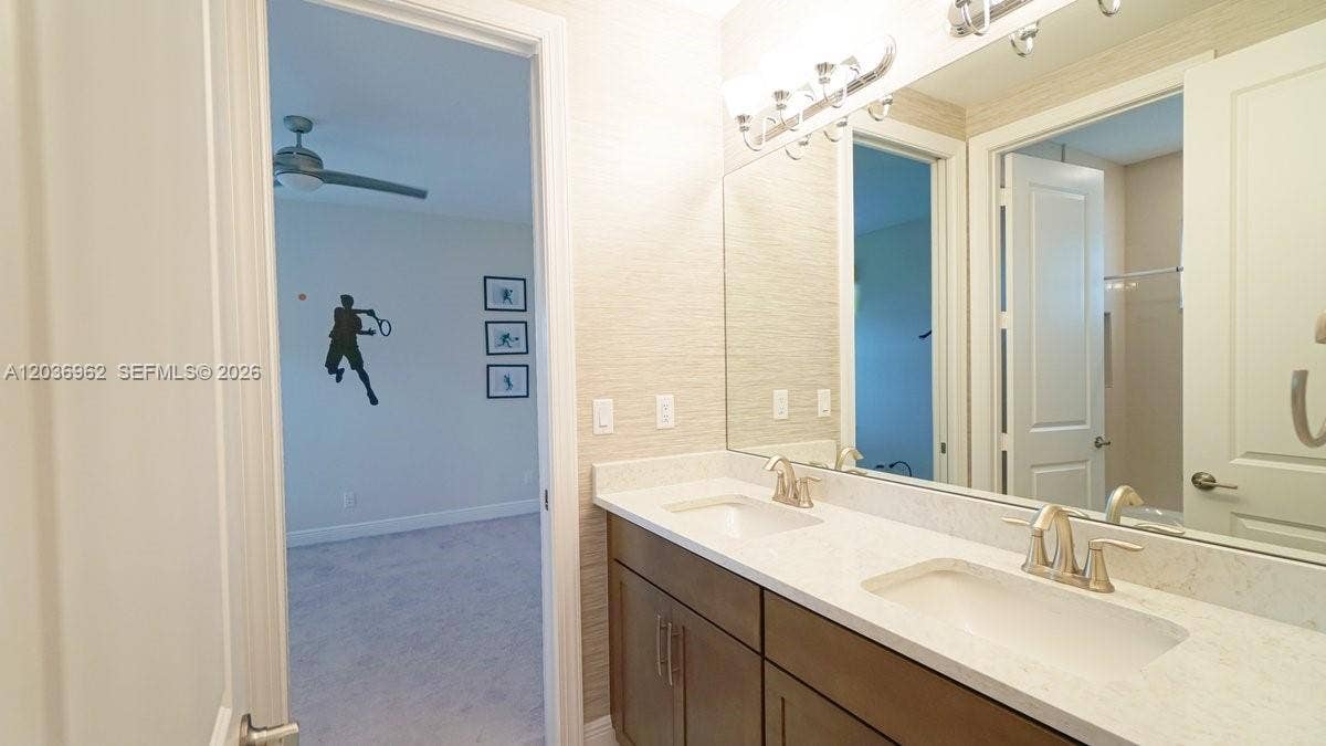 8725 Parkland Bay Drive, Parkland, FL 33076 Jack & Jill Bathroom