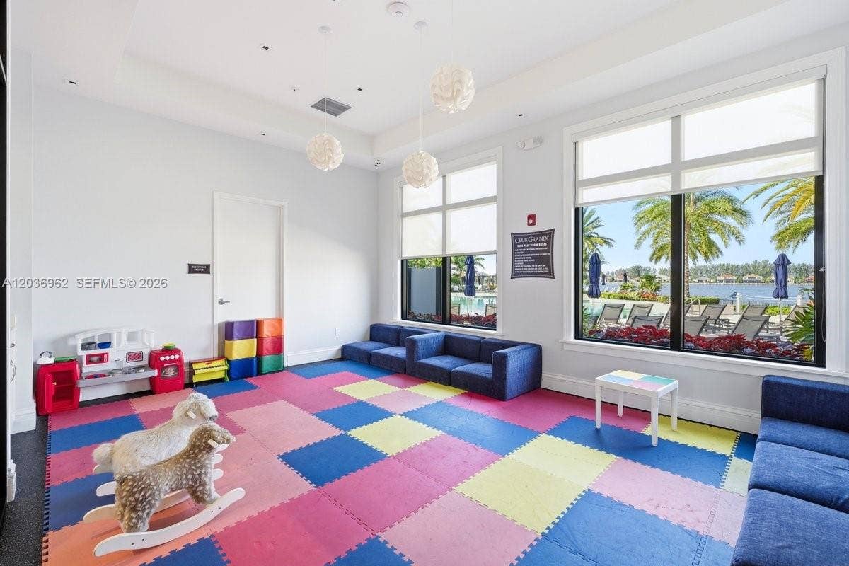 8725 Parkland Bay Drive, Parkland, FL 33076 Kids game room