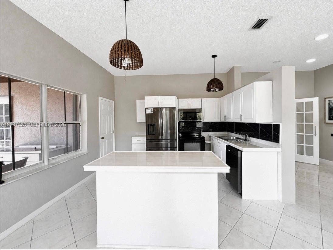 649 Willow Bend Road, Weston, FL 33327 Photo 9