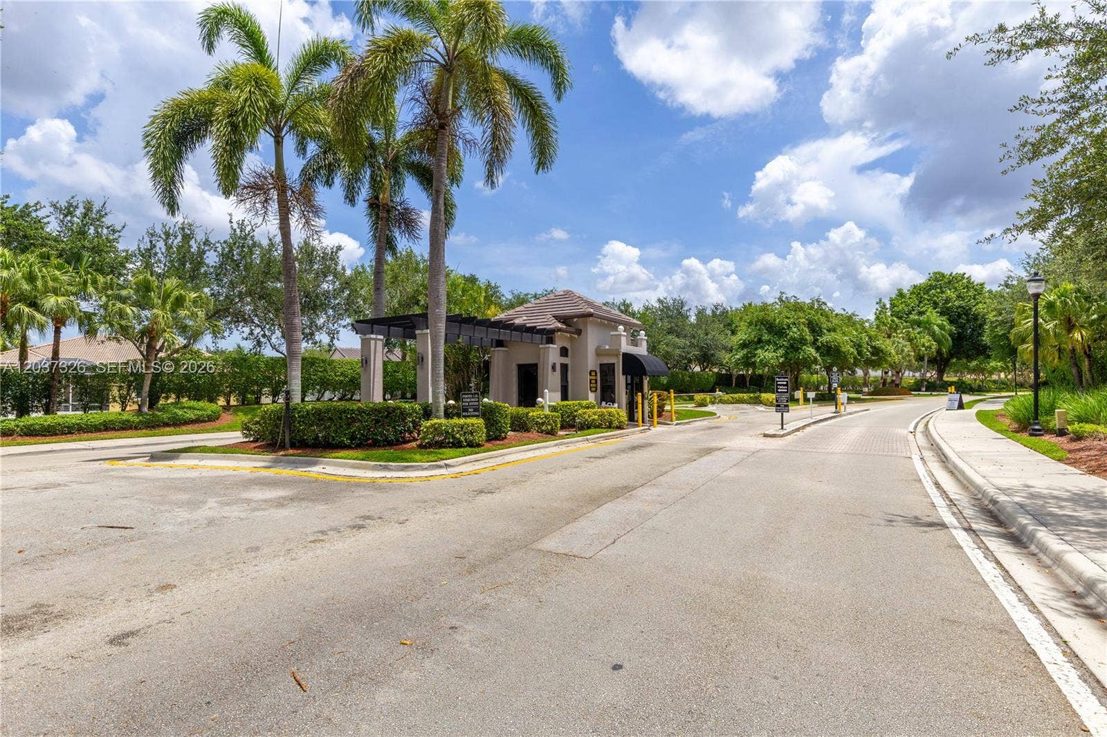 649 Willow Bend Road, Weston, FL 33327 Photo 41