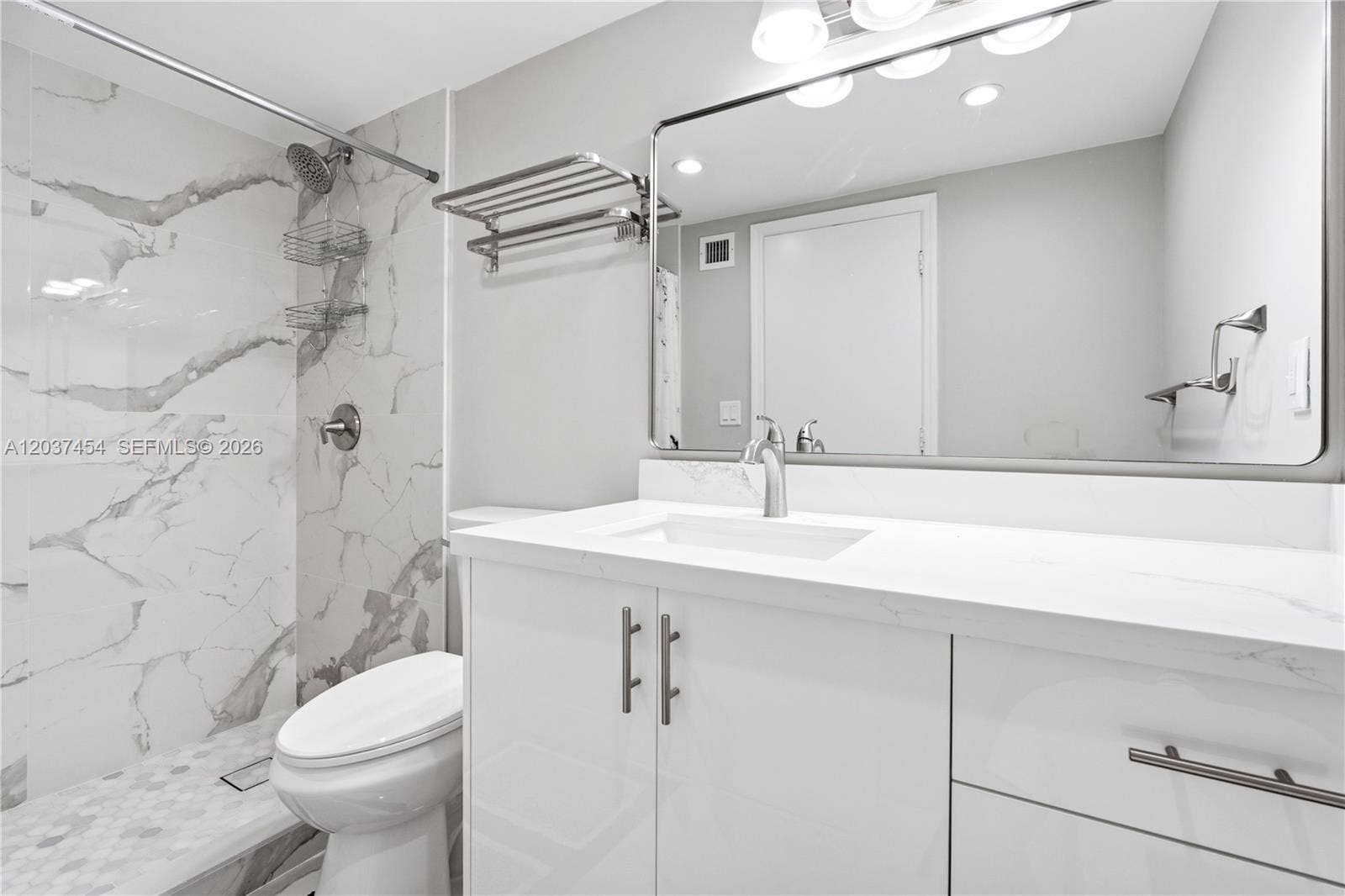 401 69th Street, #313, Miami Beach, FL 33141 Photo 9