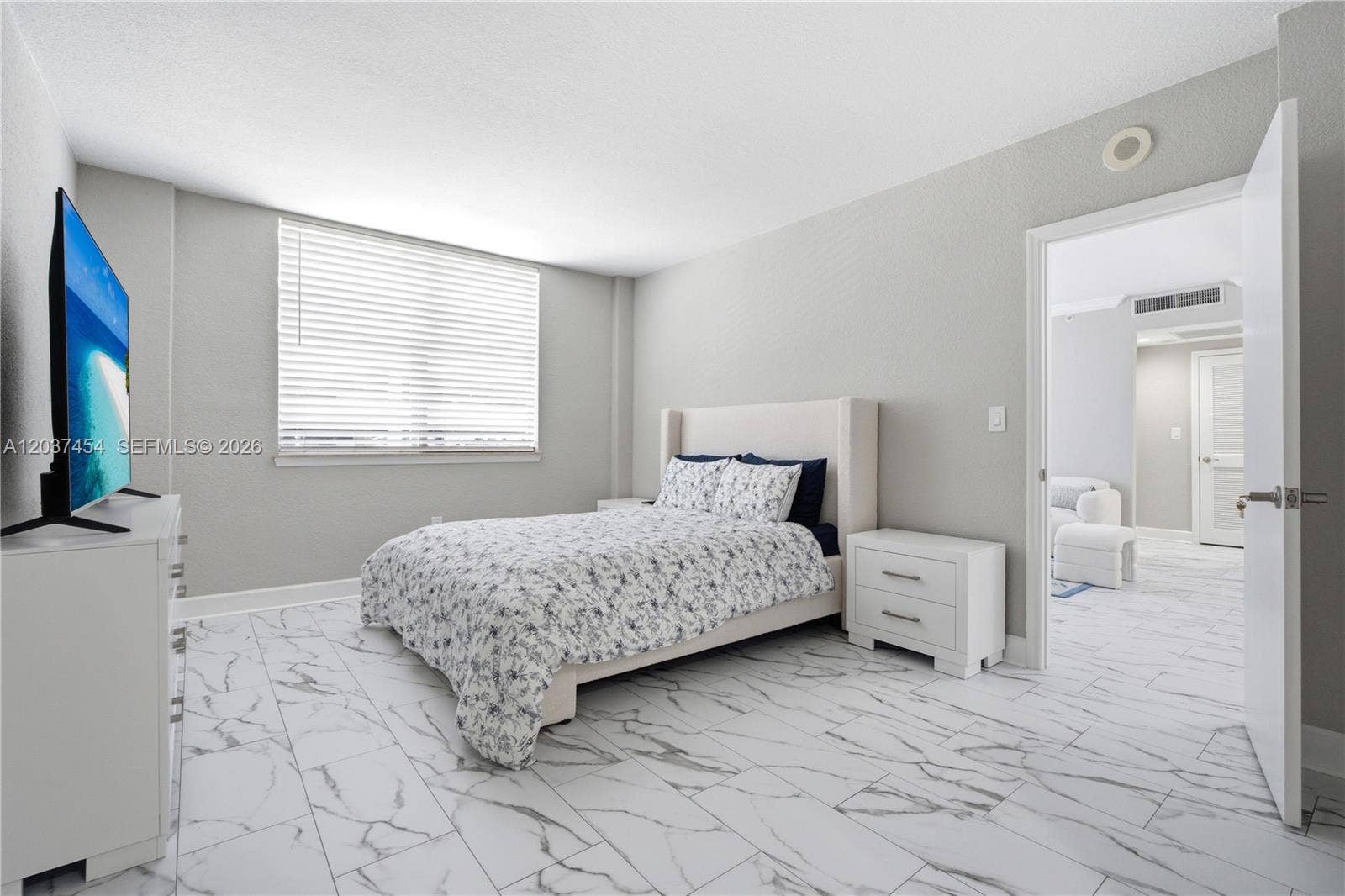 401 69th Street, #313, Miami Beach, FL 33141 Photo 7