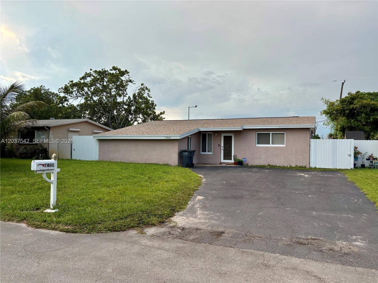 7461 Douglas Street, Hollywood, FL 33024 Photo 1