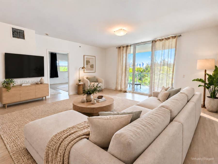 Property photo for 15051 Royal Oaks Lane, #401, North Miami, FL
