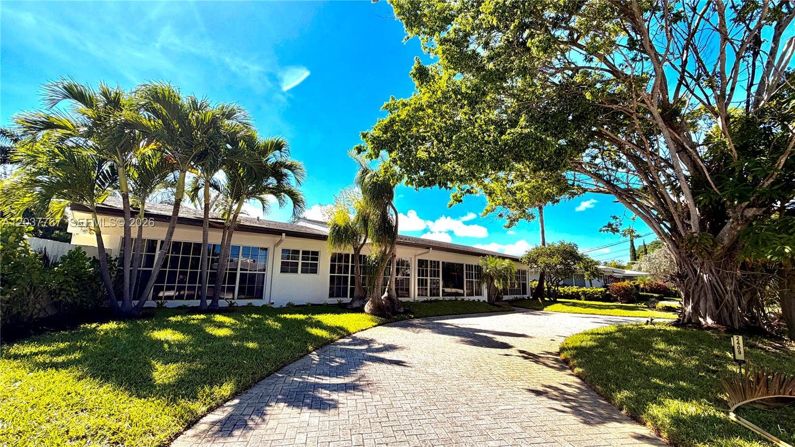 2409 Bayview Drive, Fort Lauderdale, FL 33305 Photo 4