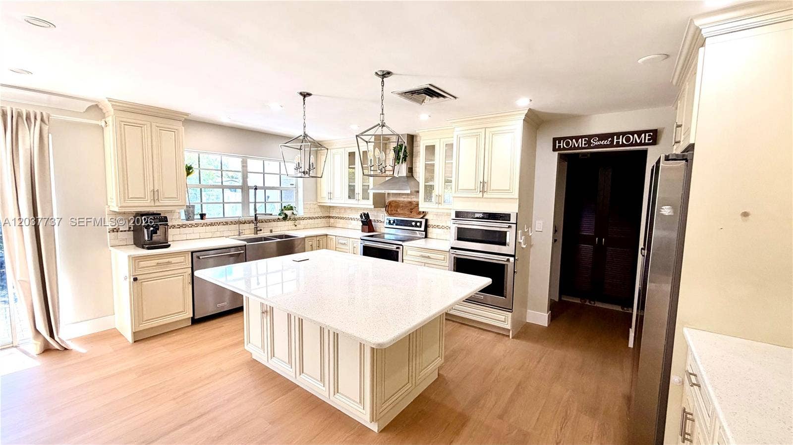 2409 Bayview Drive, Fort Lauderdale, FL 33305 Photo 8