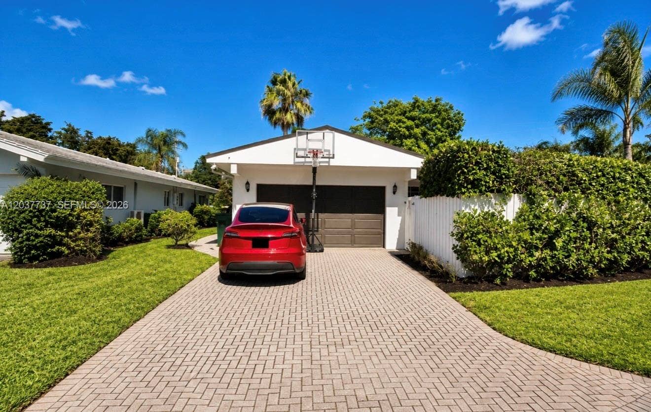 2409 Bayview Drive, Fort Lauderdale, FL 33305 Photo 37