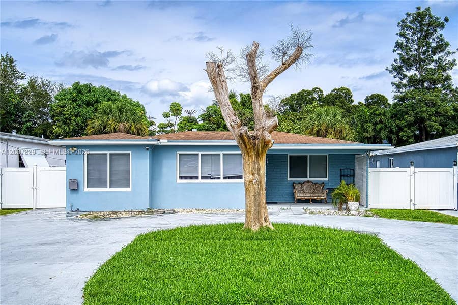 Property photo for 644 SW 7th Court, #0, Hallandale Beach, FL