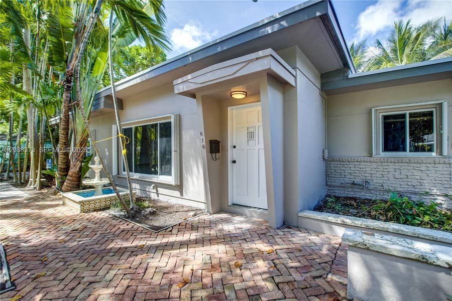 Property photo for 616 SW 11th Court, Fort Lauderdale, FL