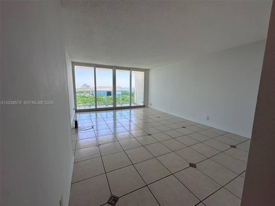 Property photo for 100 Bayview Drive, #823, Sunny Isles Beach, FL