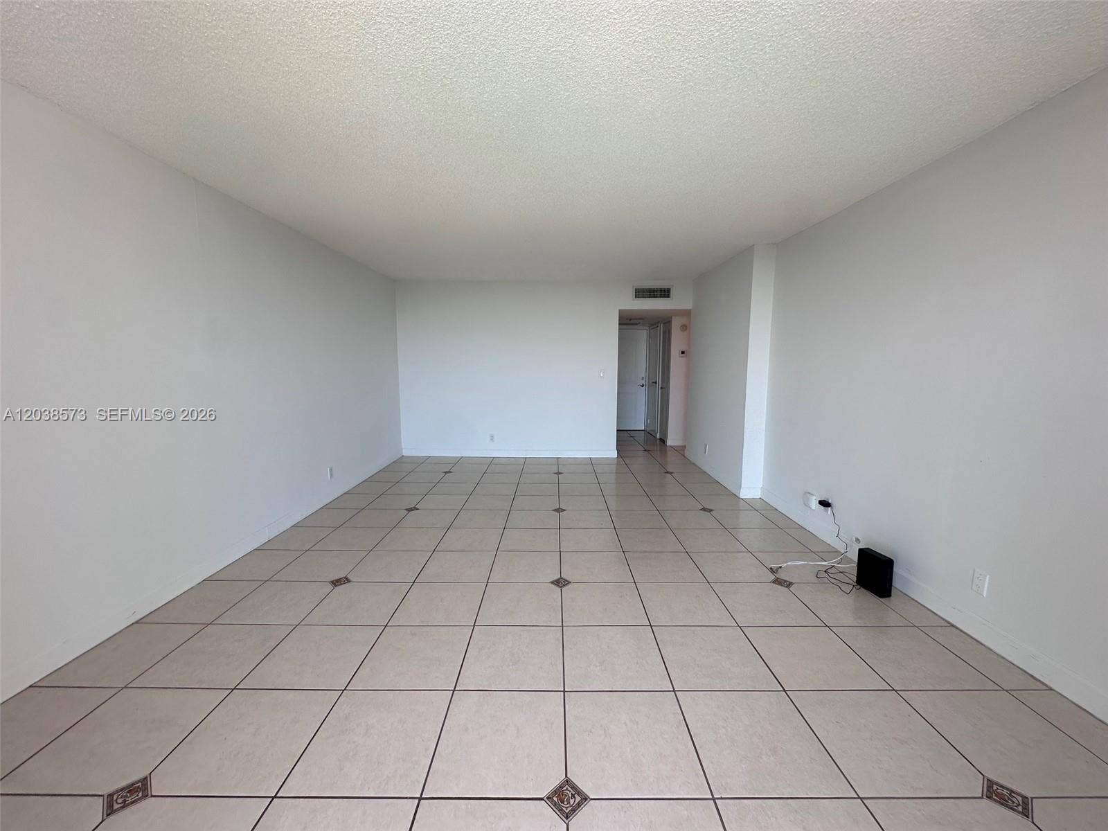 Living / dining room