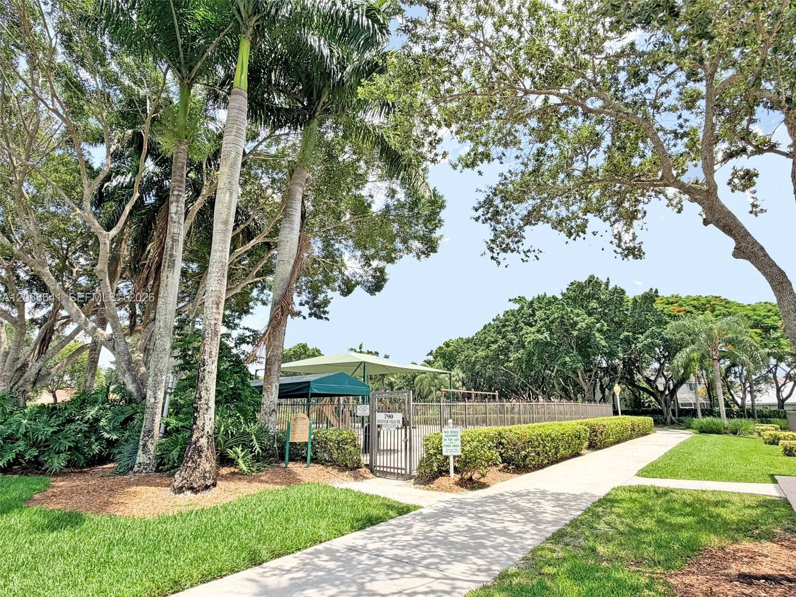 1212 Falls Boulevard, Weston, FL 33327 Photo 46