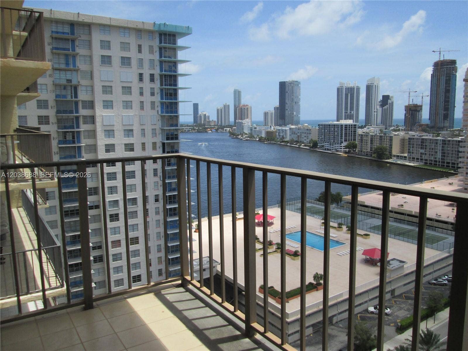 290 174th Street, #1812, Sunny Isles Beach, Sunny Isles Beach, FL 33160 Photo 2