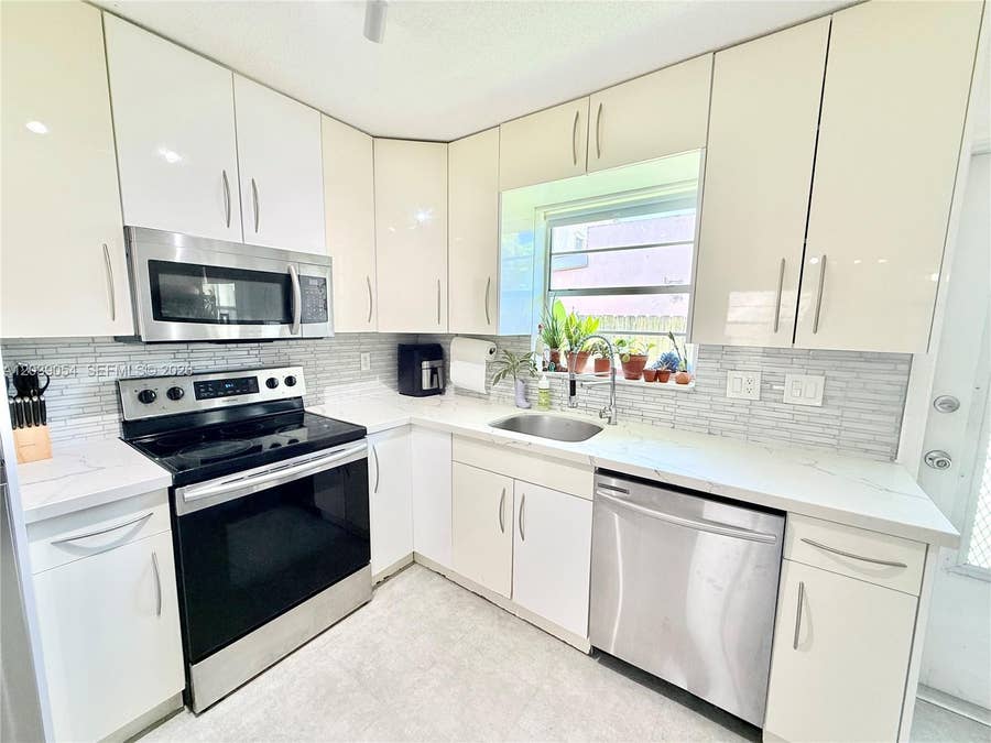 Property photo for 1722 Mayo Street, #105, Hollywood, FL