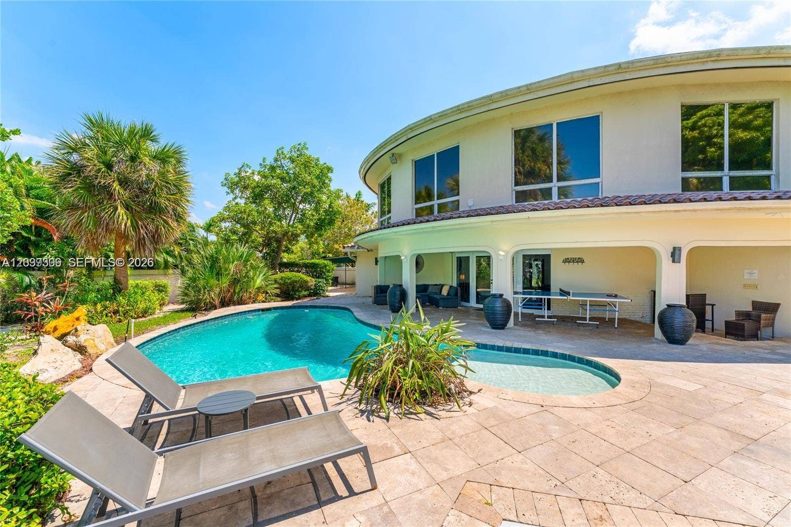 1809 Coral Gardens Drive, Wilton Manors, FL 33306 Photo 2