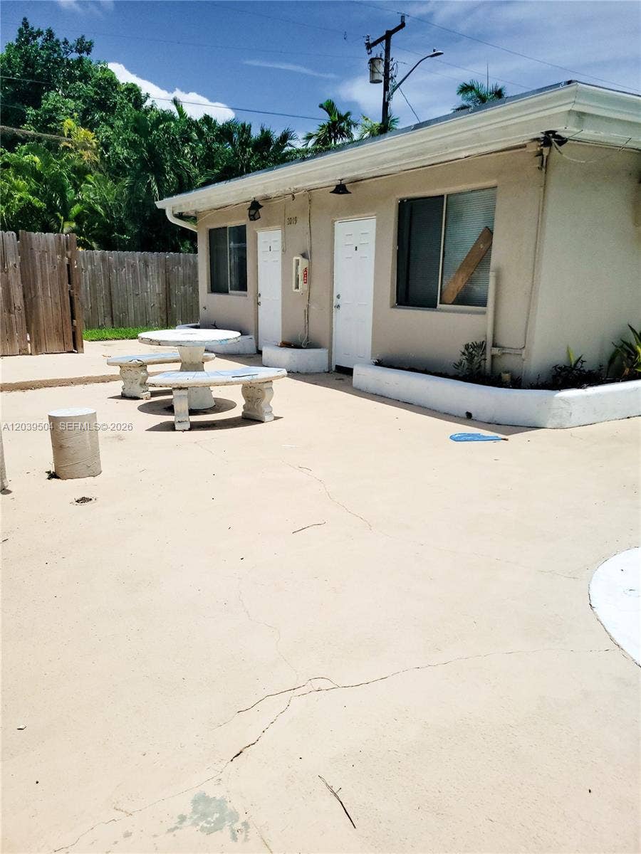 Property photo for Hollywood, FL