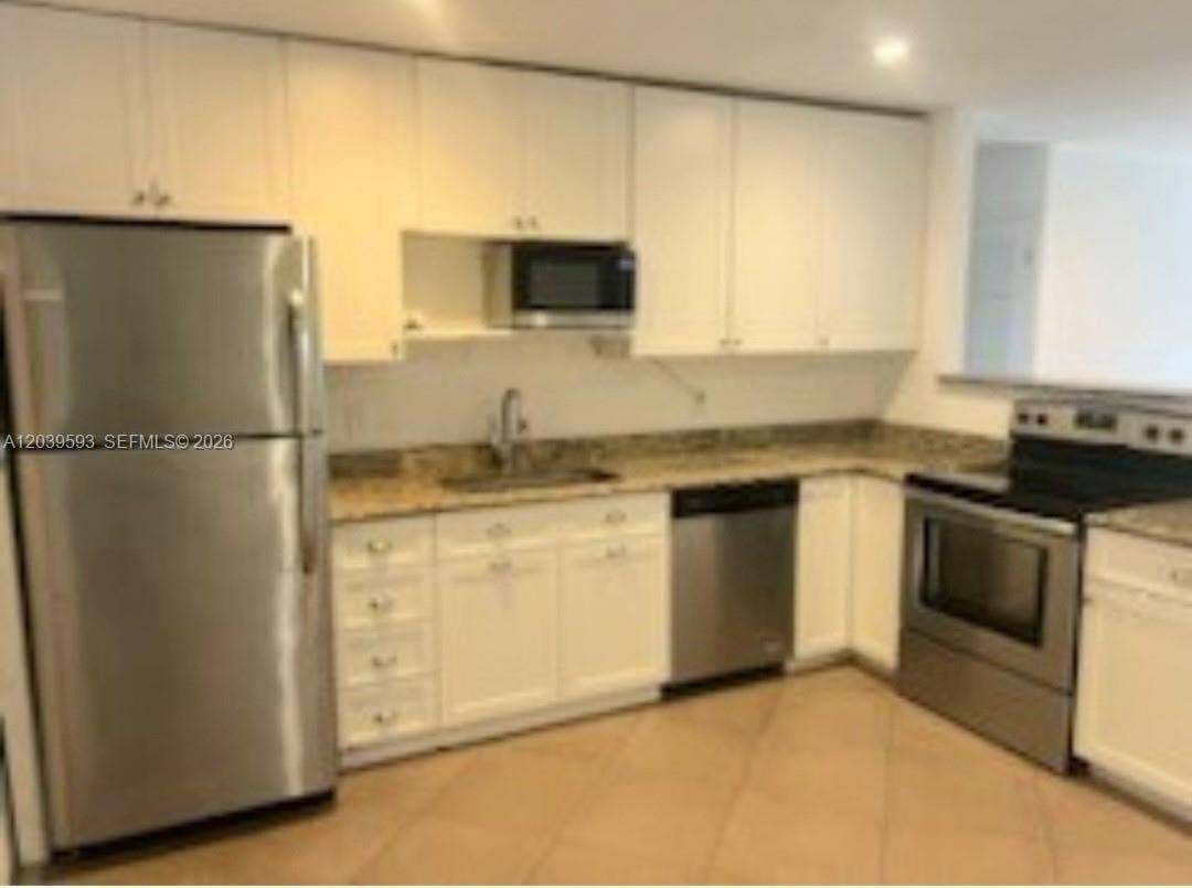 323 Northlake Drive, #325, North Palm Beach, North Palm Beach, FL 33408 Photo 2