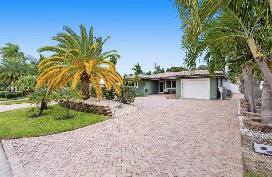 Property photo for 2580 SE 2nd Court, Pompano Beach, FL
