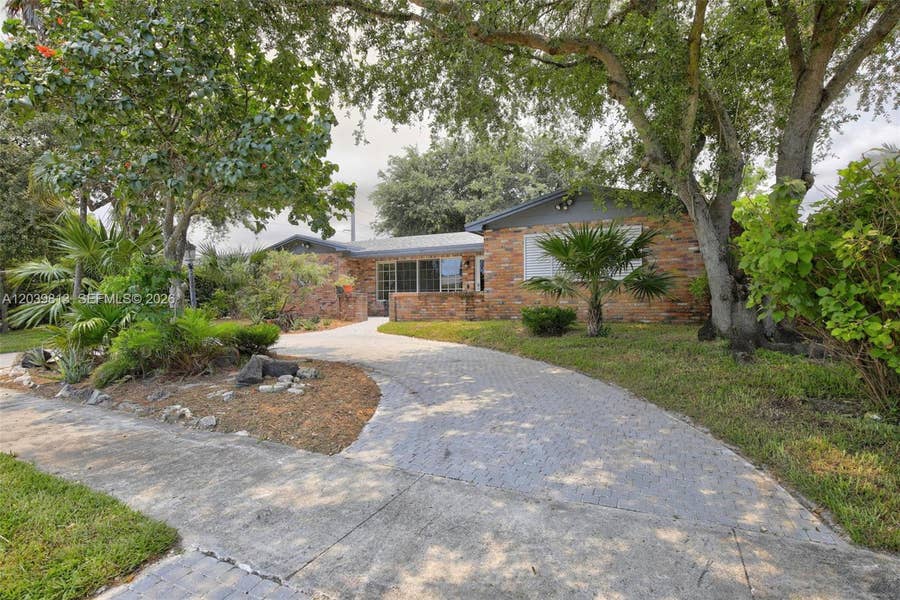 Property photo for 5511 Taylor Street, Hollywood, FL