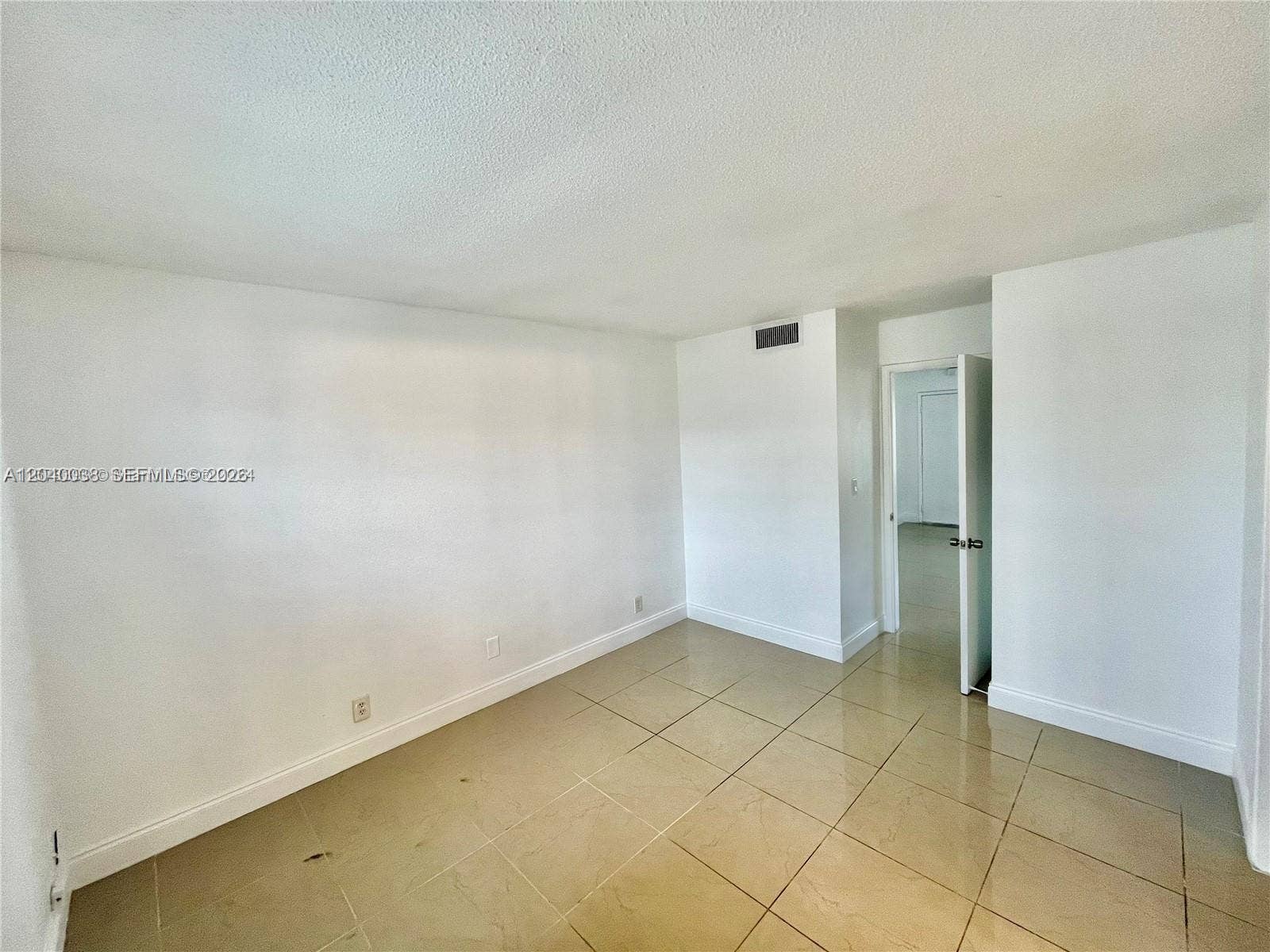 241 SE 9th Avenue, #207, Pompano Beach, FL 33060 Photo 6