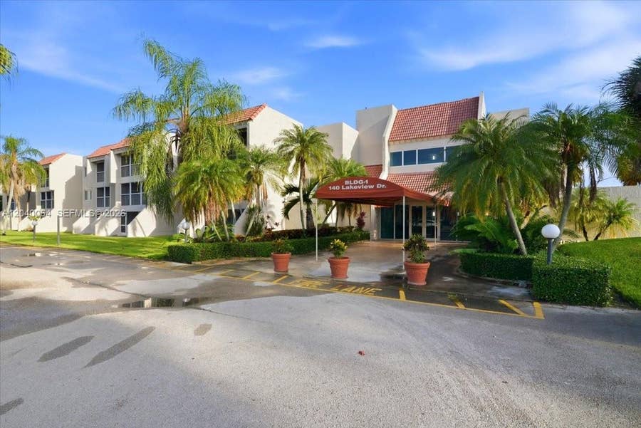 Property photo for Weston, FL