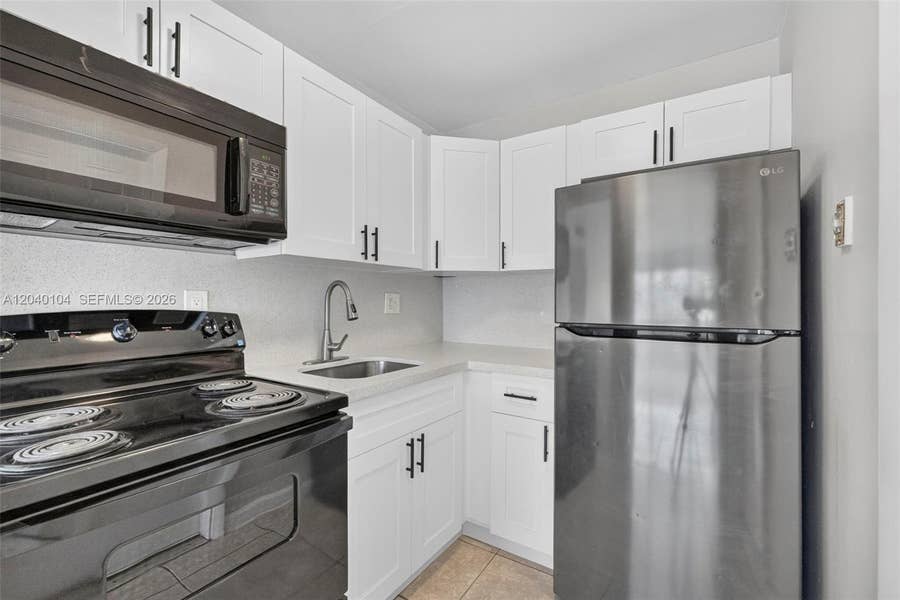 Property photo for 151 SE 6th Avenue, #16, Pompano Beach, FL