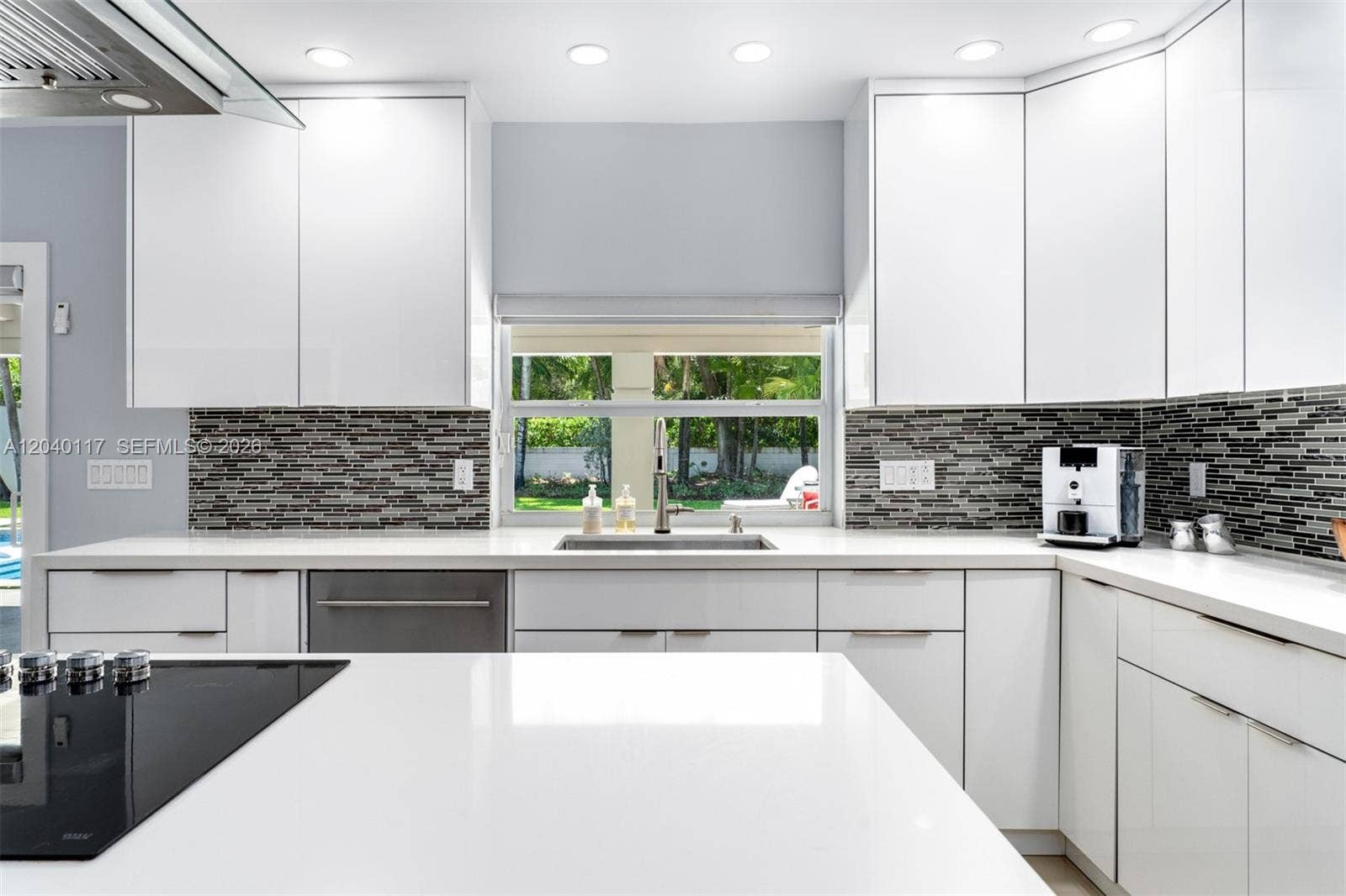 11721 Jacaranda Place, Coral Gables, FL 33156 Photo 9