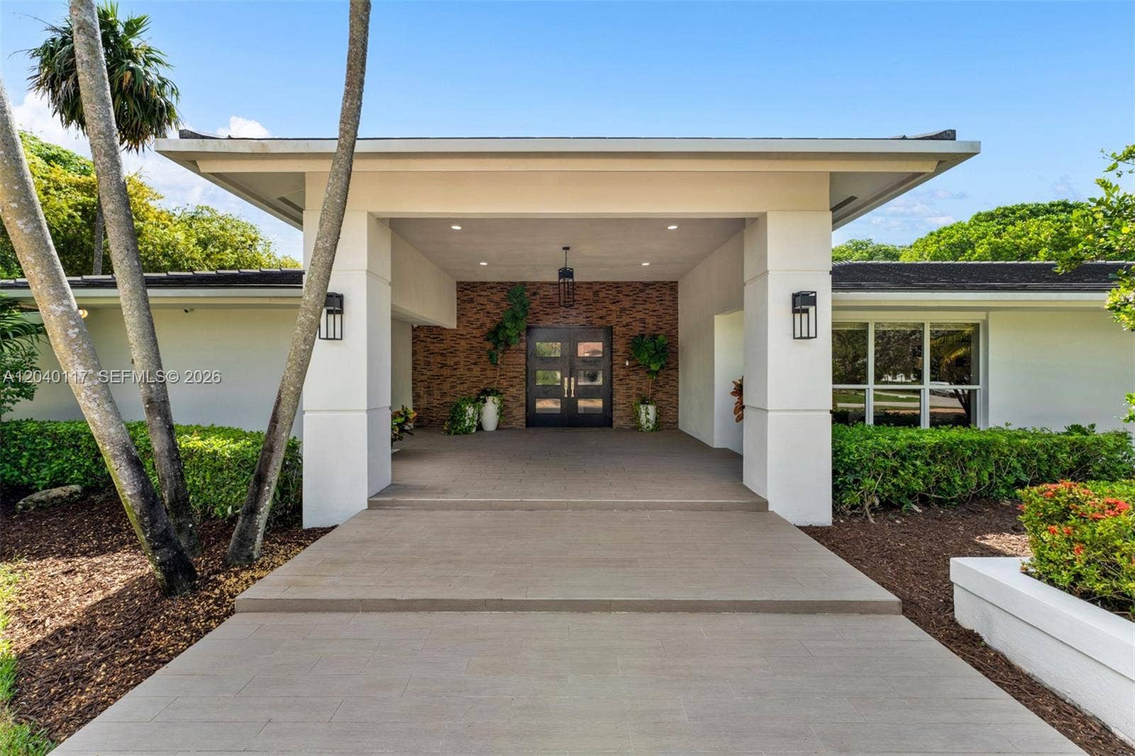 11721 Jacaranda Place, Coral Gables, FL 33156 Photo 2