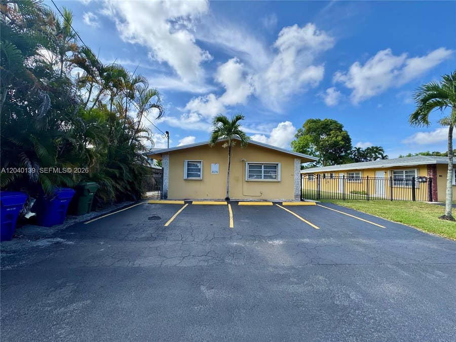 Property photo for 1727 SW 21st Street, Fort Lauderdale, FL