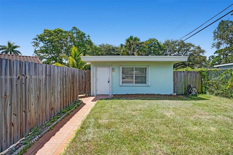 Property photo for 2804 SW 16 Street, #COTTAGE, Fort Lauderdale, FL