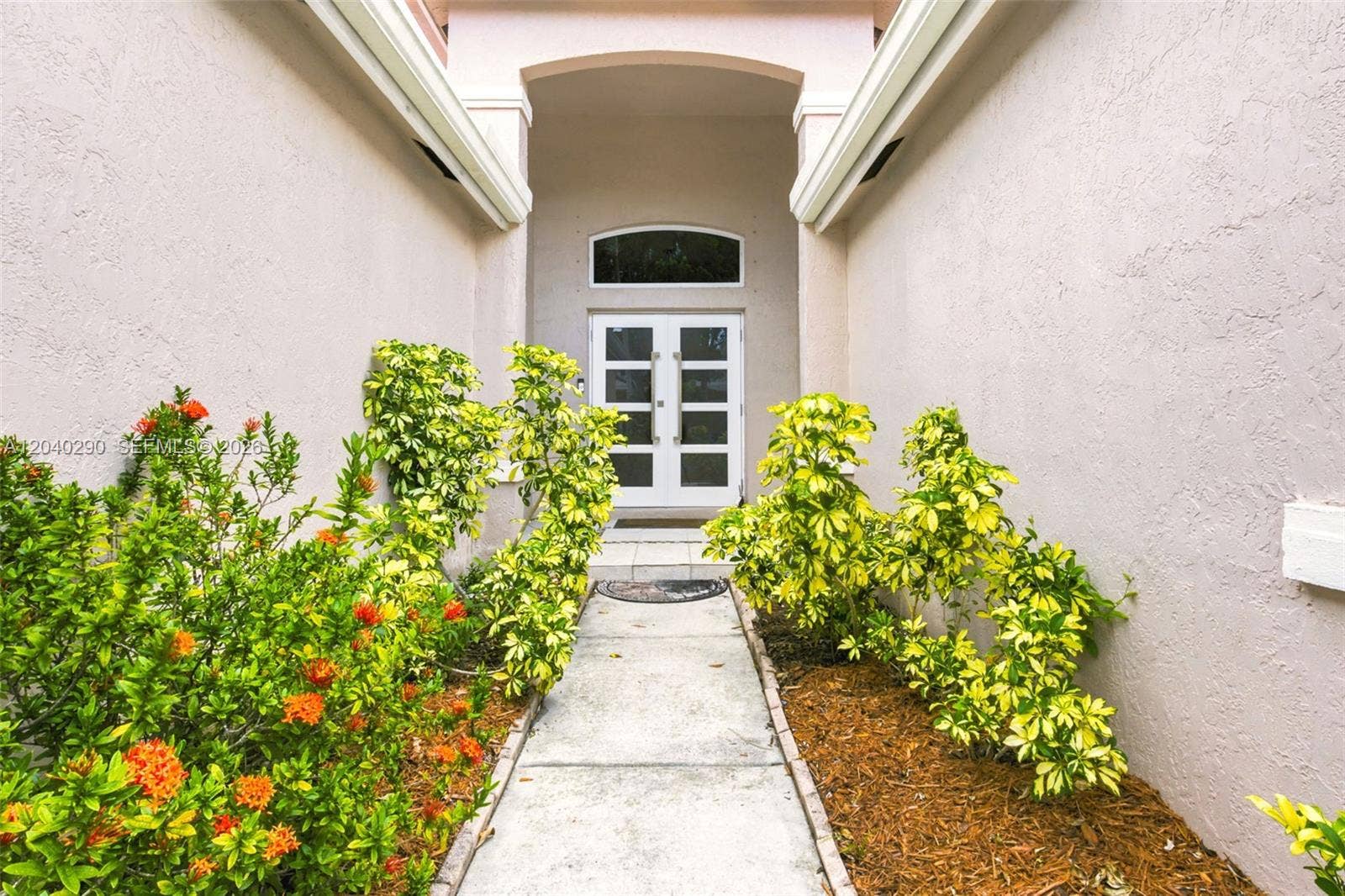 1081 Allamanda Way, Weston, FL 33327 Photo 6