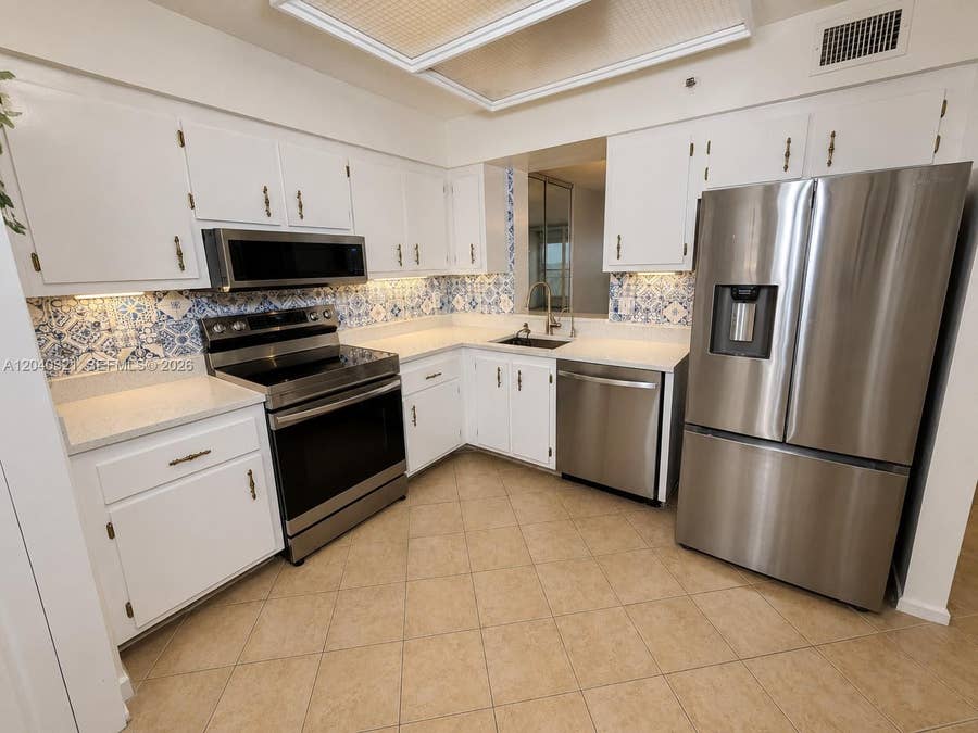 Property photo for 4550 NW 18th Avenue, #606, Deerfield Beach, FL