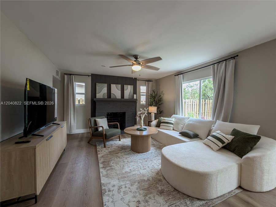 Property photo for 1813 SW 10th Street, Fort Lauderdale, FL