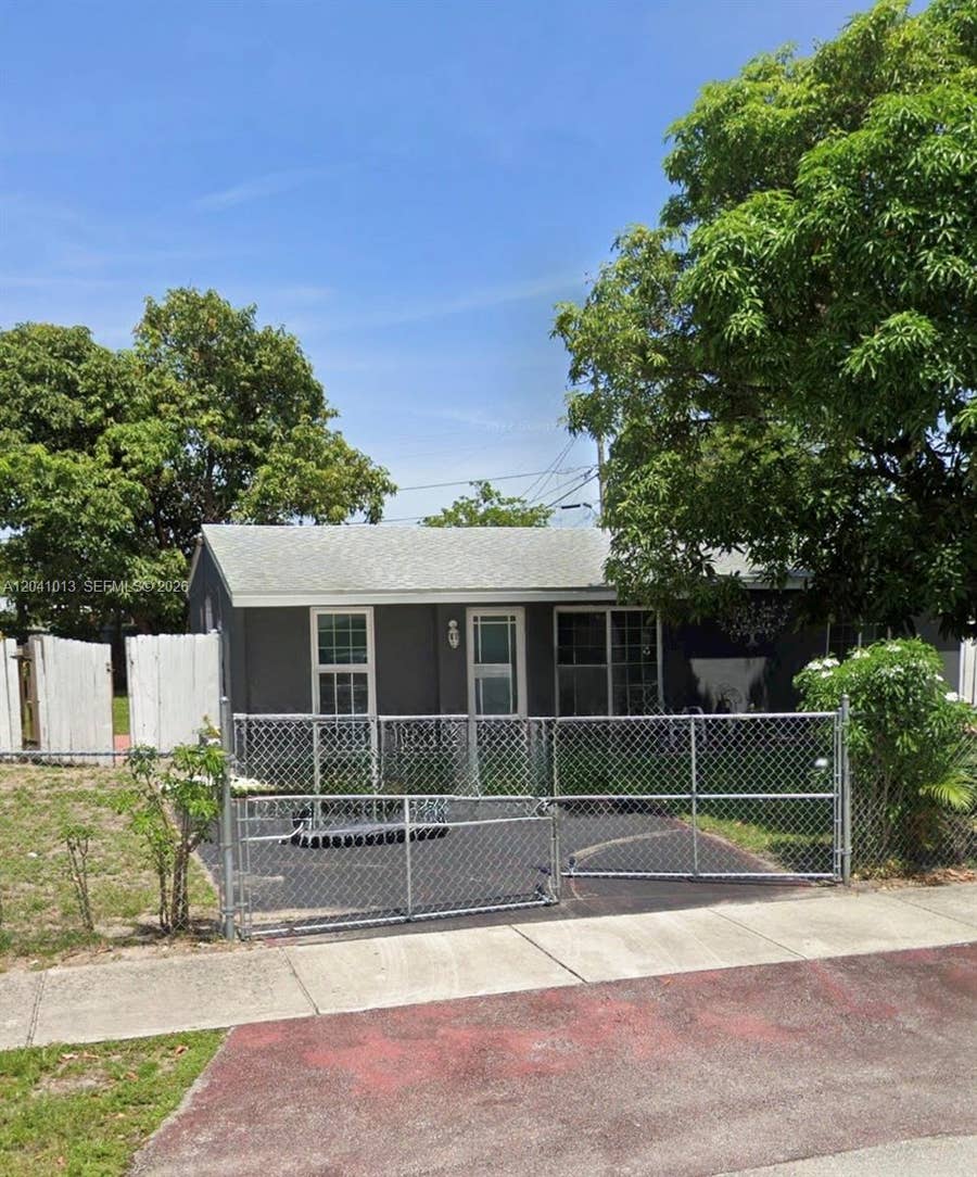Property photo for 2300 SW 43rd Avenue, Fort Lauderdale, FL