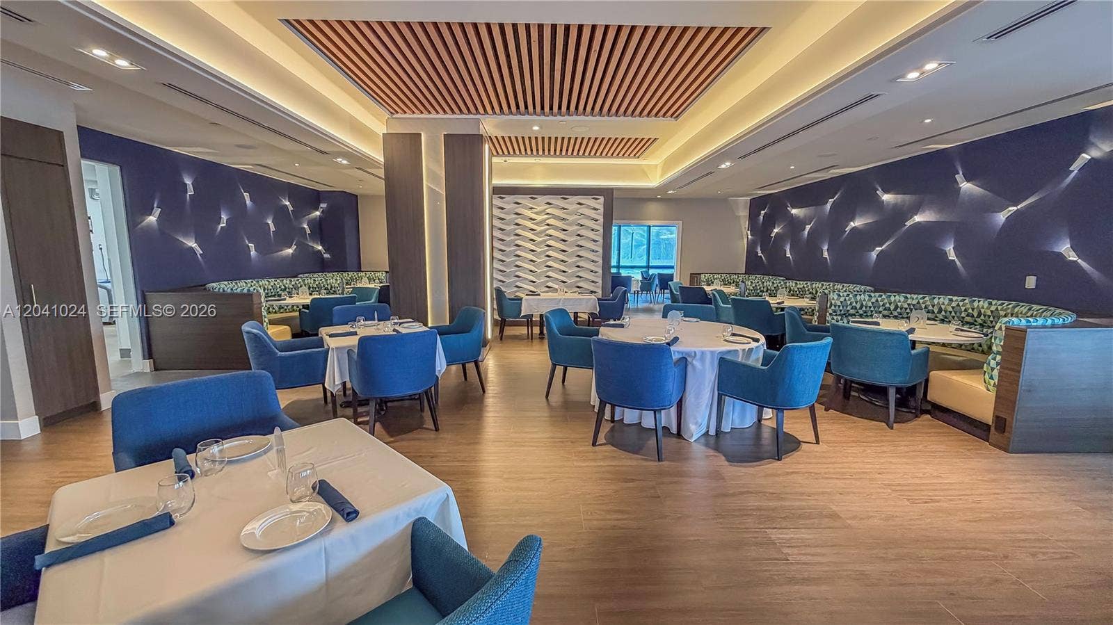 9801 Collins Avenue, #3U, Bal Harbour, Bal Harbour, FL 33154 Building Restaurant