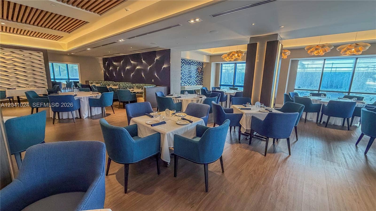 9801 Collins Avenue, #3U, Bal Harbour, Bal Harbour, FL 33154 Building Restaurant