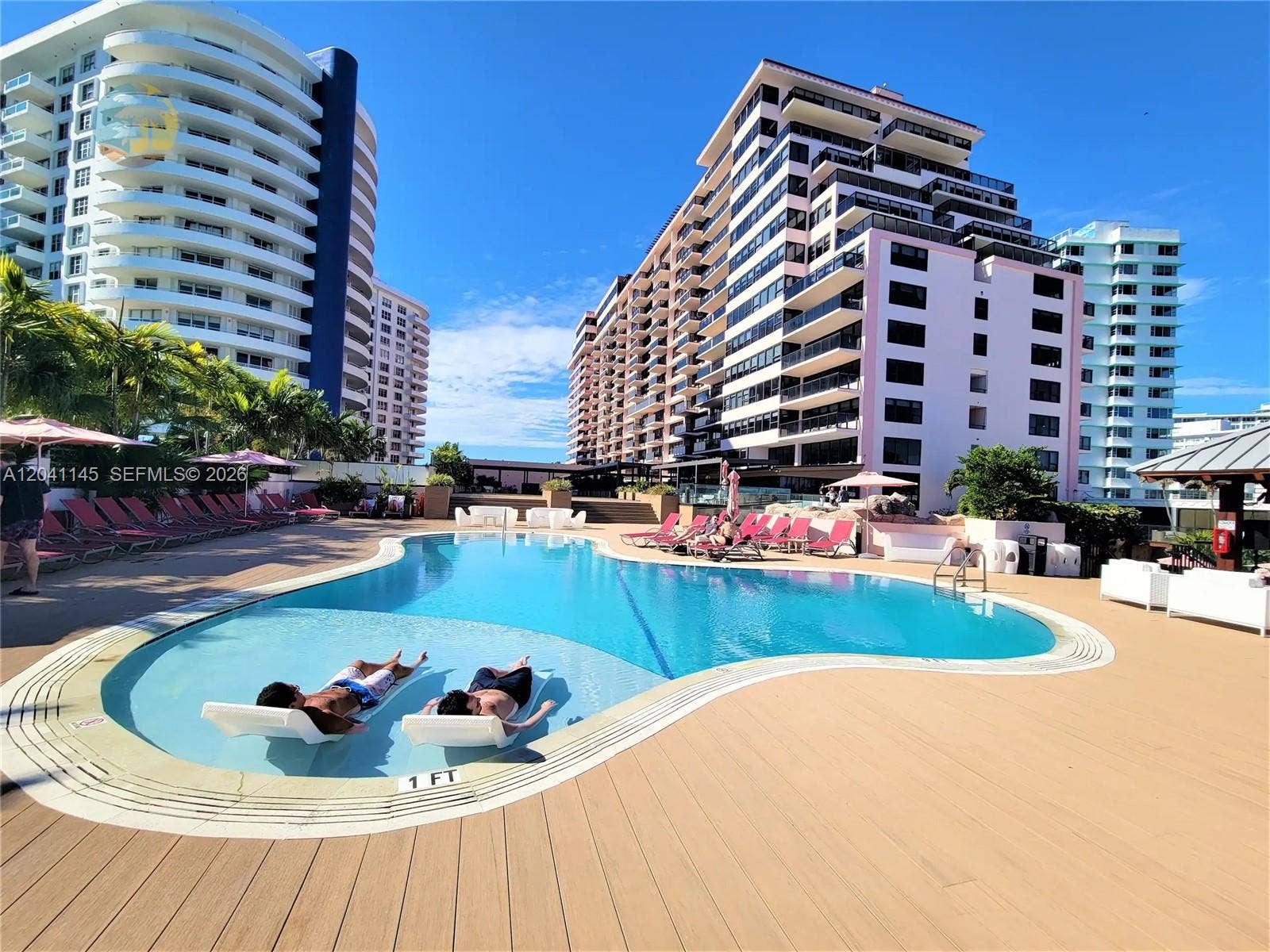 5225 Collins Avenue, #914, Miami Beach, FL 33140 Second Pool
