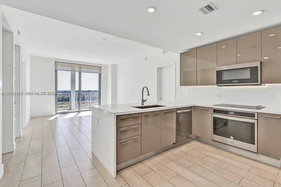 Property photo for 2000 S Metropica Way, #907, Sunrise, FL
